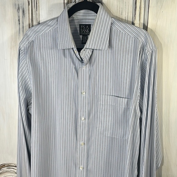 Men's Jos.A.Bank Striped Blue Dress Shirt - Picture 2 of 7